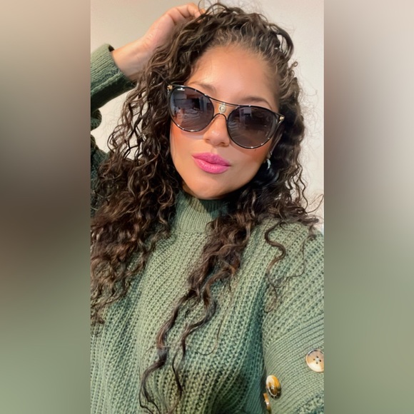 🔥SOLD🔥💛Versace
Women's Polarized Brow Bar Cat Eye Sunglasses - Picture 11 of 15